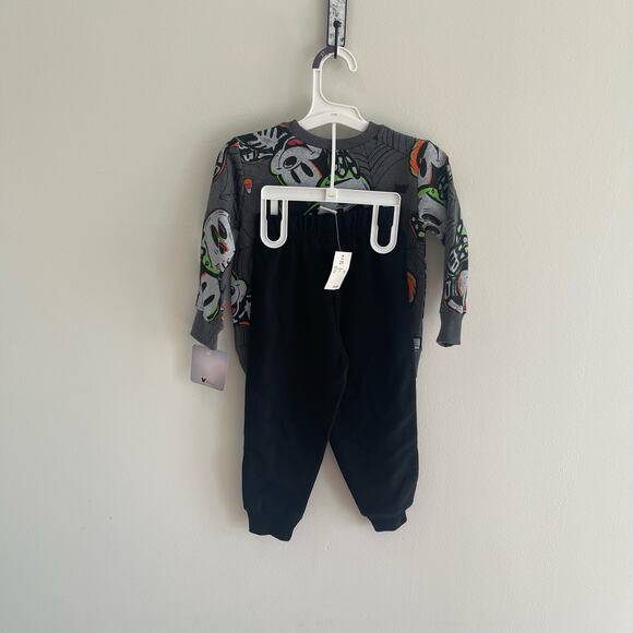 Disney Gray and Black Kids Mickey Halloween Matching Set - Picture 2 of 2